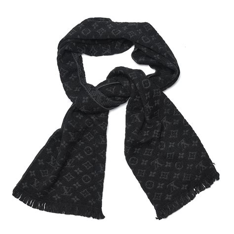 black scarf louis vuitton|louis vuitton chunky knit scarf.